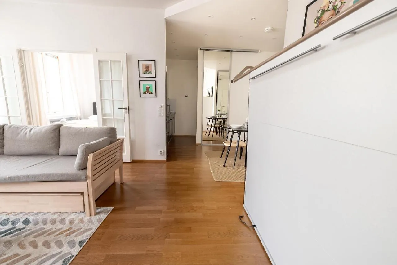 Poista 2Ndhomes Cozy & Modern Top Floor 1Br Home Helsinki 0*,  Finland